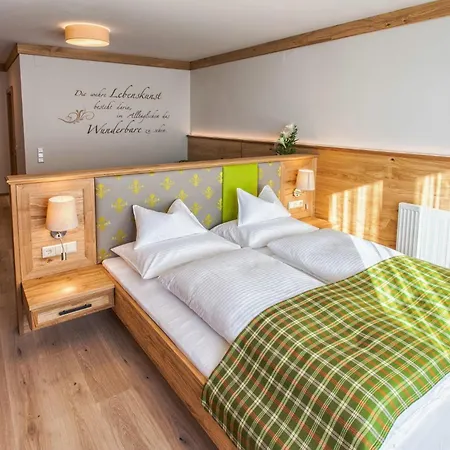 ホテル Zum Stern 4*