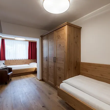 Zum Stern Inkl Gasteiner Bergbahnen Im Sommer Hotell